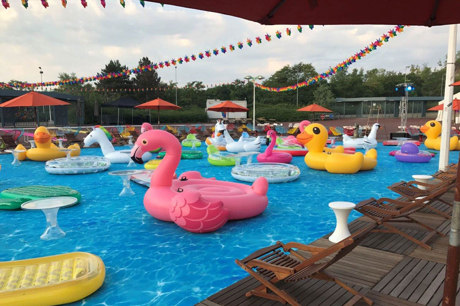 Flex Gemustert | Wasser | Rote Teppiche